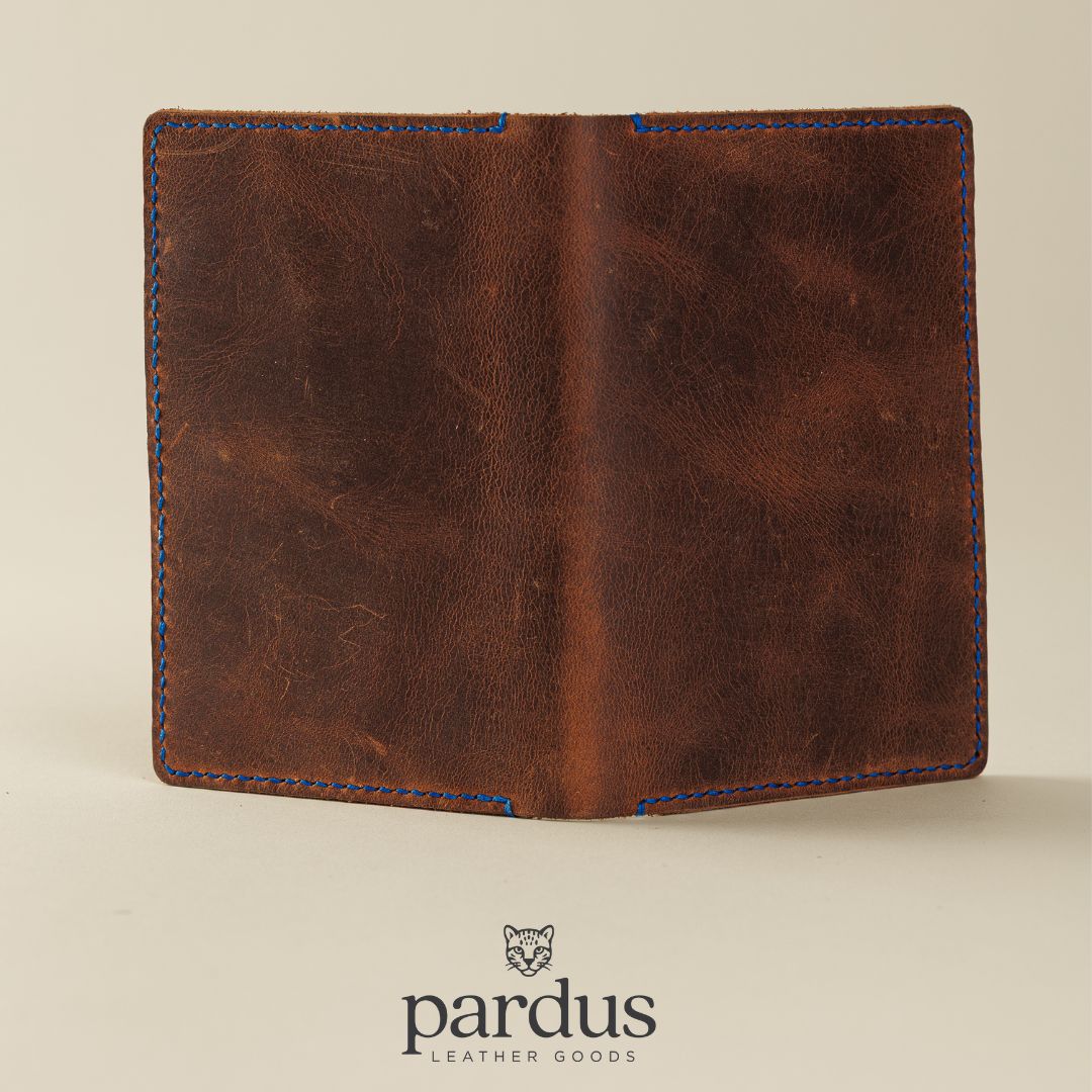 Pardus Passport Holder