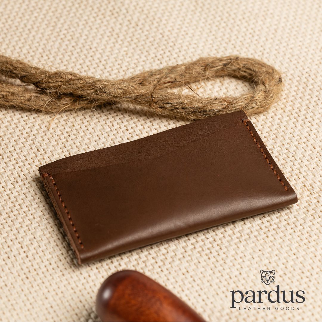 The Nomad Slim